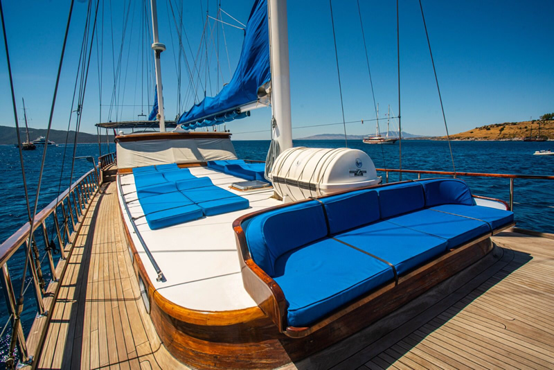 tutta-yacht